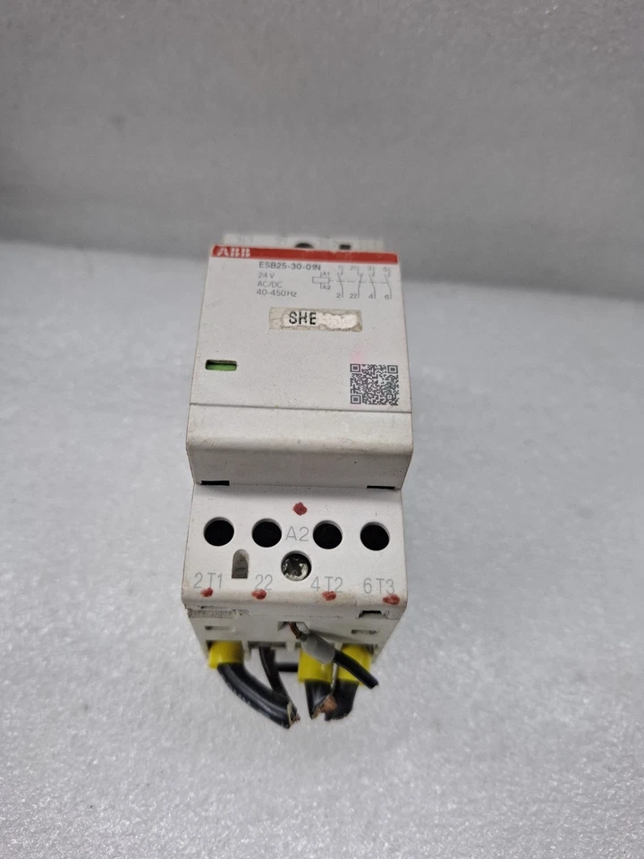 ABB ESB25-30-01N 24V AC/DC 40-450Hz CONTACTOR
